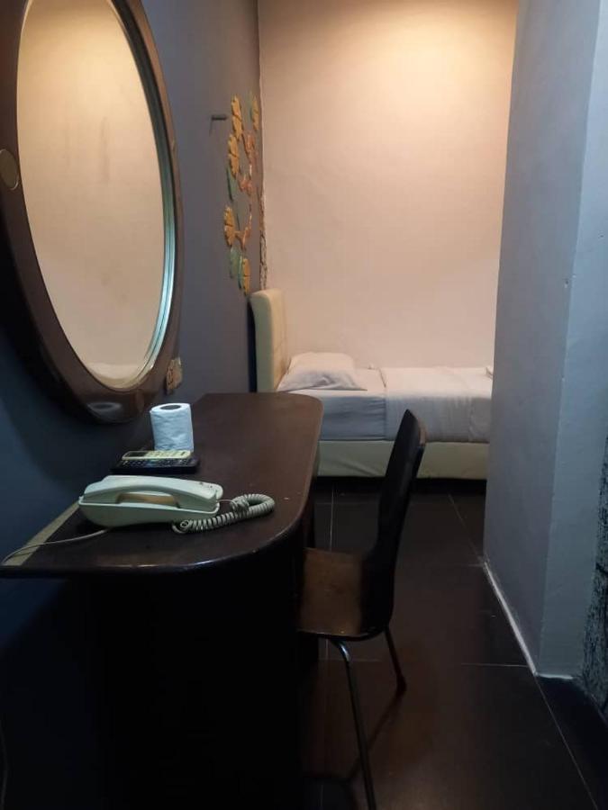 Golden Leaf Hotel Danga Bay Джохор Бахру Екстериор снимка
